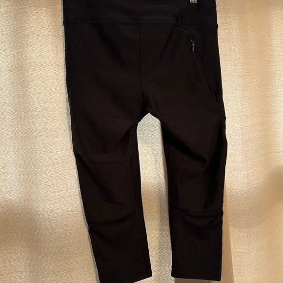 Women’s Under Armour Heat Gear Workout Leggings - Picture 2 of 3